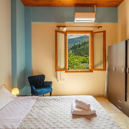 Ntamari Apartments Vathy  Bagian luar foto