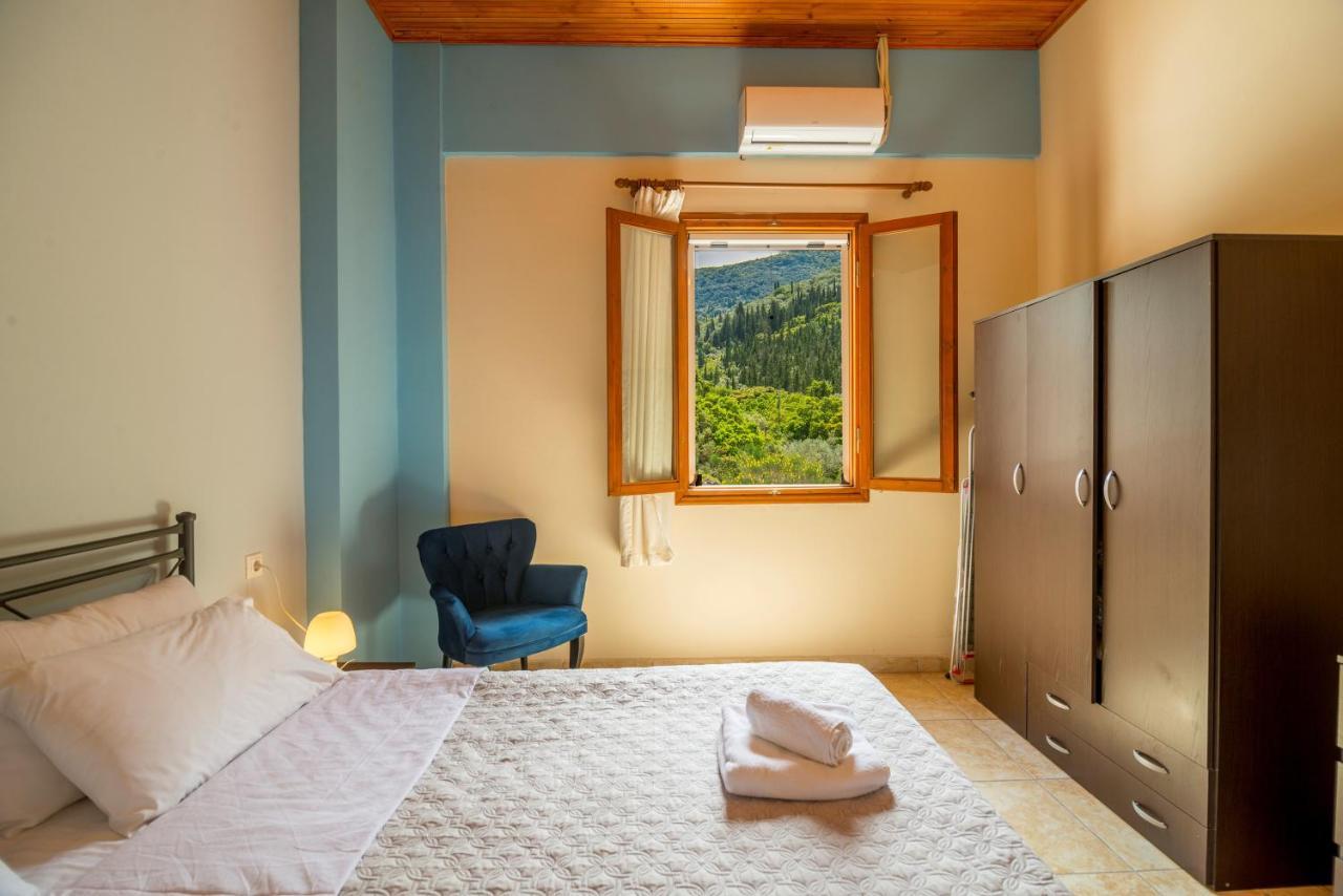 Ntamari Apartments Vathy  Bagian luar foto