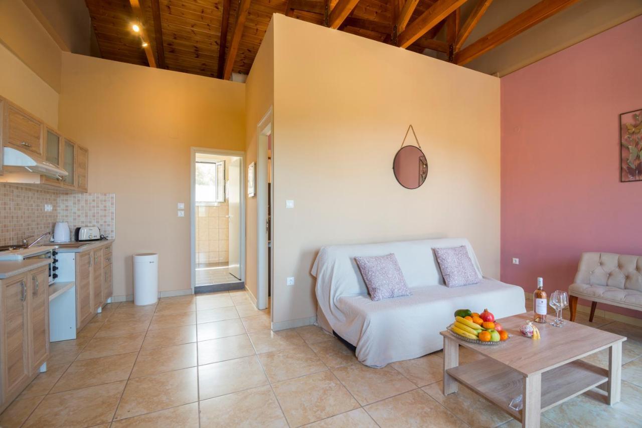 Ntamari Apartments Vathy  Bagian luar foto