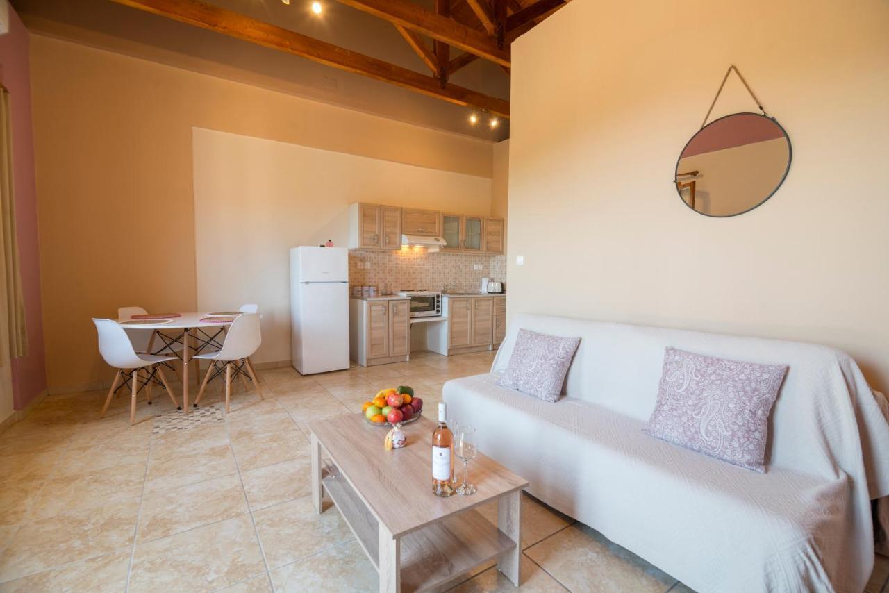 Ntamari Apartments Vathy  Bagian luar foto