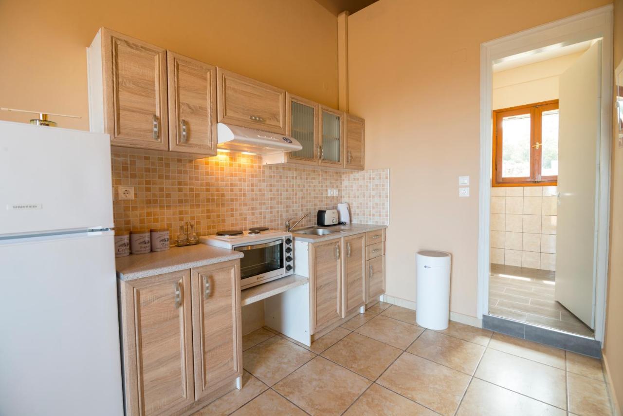 Ntamari Apartments Vathy  Bagian luar foto